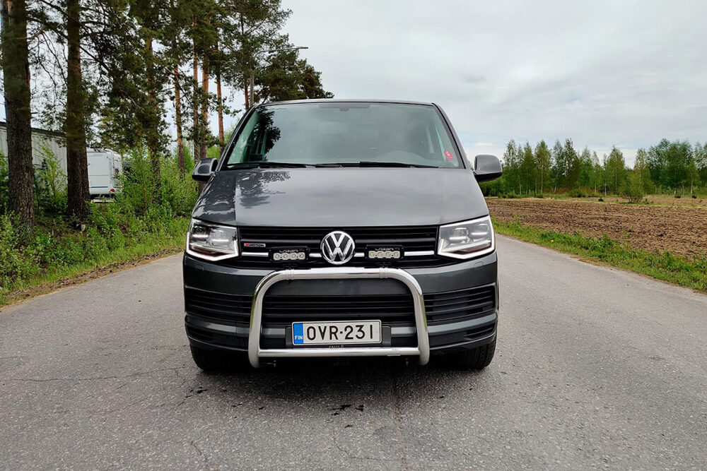 VW Transporter Pakettiauto - Image 2